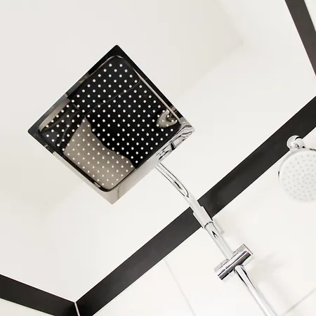 Sh Team 4 Fuer Max 19 Personen L Monteure L Messe L Business Apartament