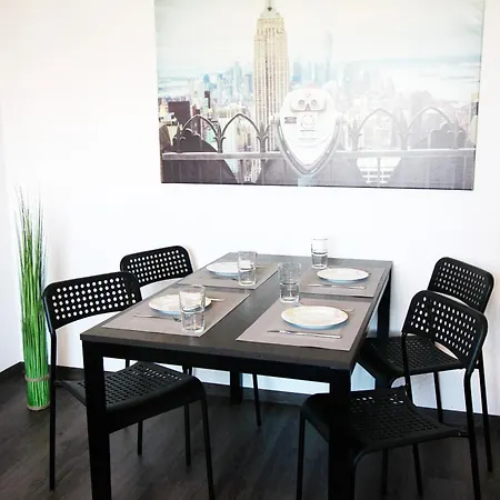 Apartament Sh Team 4 Fuer Max 19 Personen L Monteure L Messe L Business