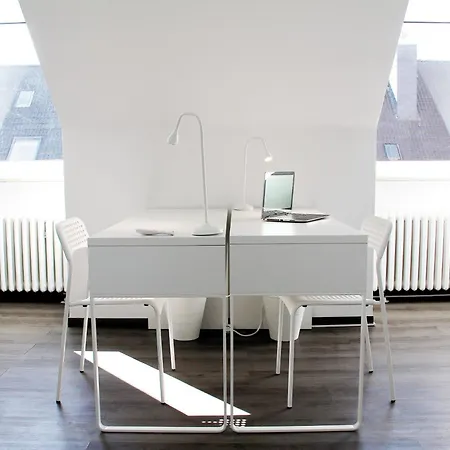 Sh Team 4 Fuer Max 19 Personen L Monteure L Messe L Business Apartament Duisburg