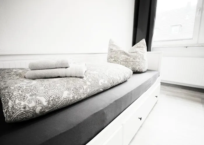 Sh Team 4 Für Max 19 Personen L Monteure L Messe L Business Apartamento Duisburg