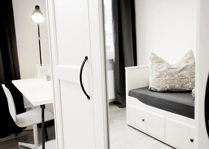 Apartamento Sh Team 4 Für Max 19 Personen L Monteure L Messe L Business Duisburg