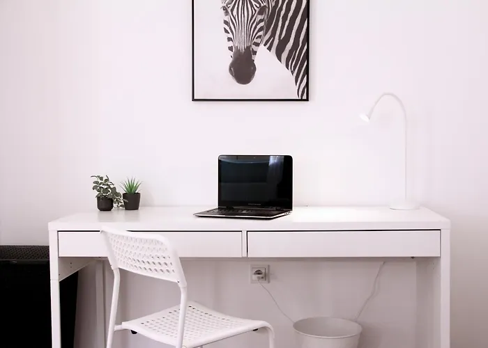 Apartamento Sh Team 4 Für Max 19 Personen L Monteure L Messe L Business Duisburg